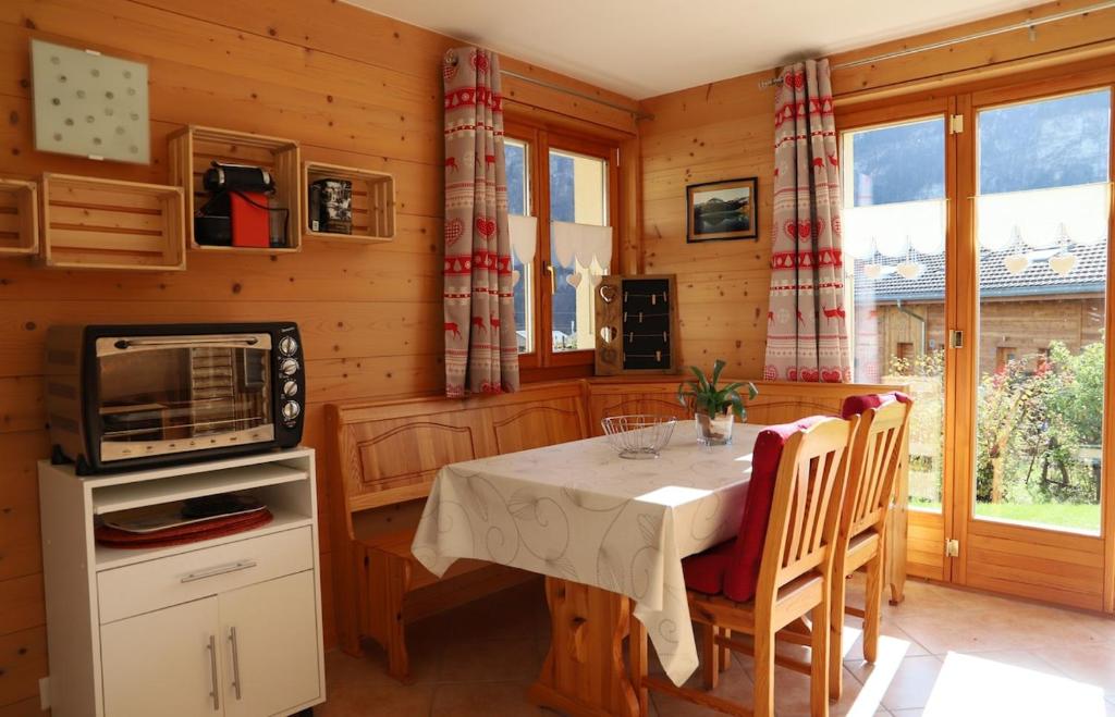 Petit nid douillet au coeur de SalvanLes Marécottes - Appartement