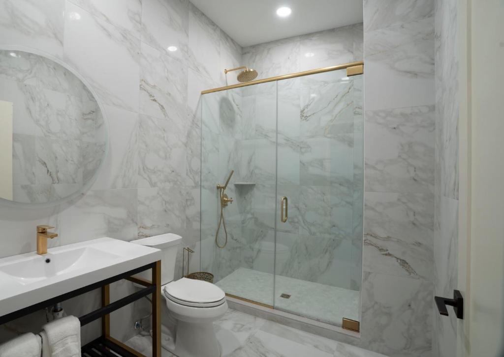 Orange Inn Boutique Hotel - Standard King Room