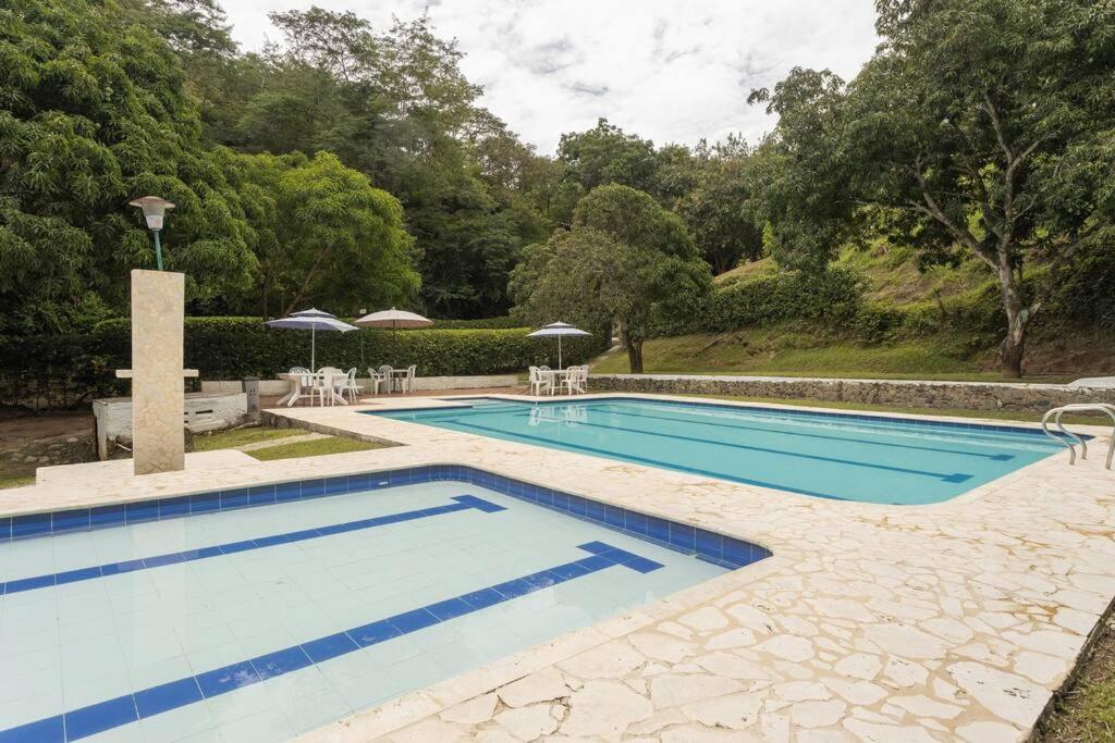 Hồ bơi trong/gần Finca La Maria: Recreo y naturaleza (22 personas)
