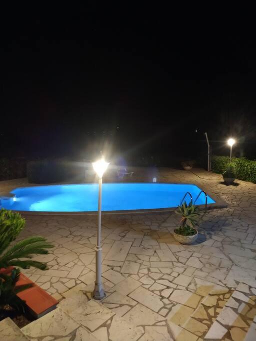 The swimming pool at or close to Casa Lorena