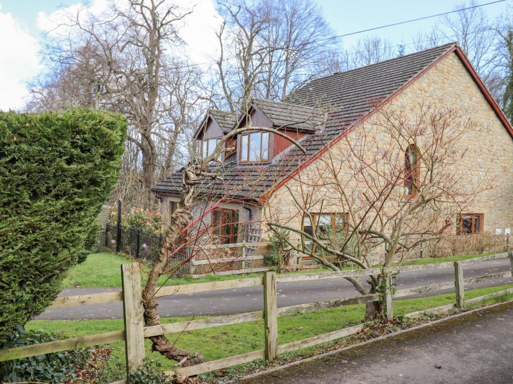 Woodlands Hall, Morpeth (updated prices 2024)