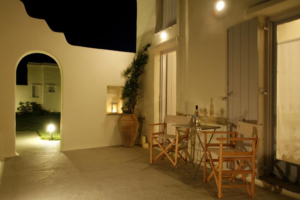 Patio nebo venkovní prostory v ubytování Anemos Tinos