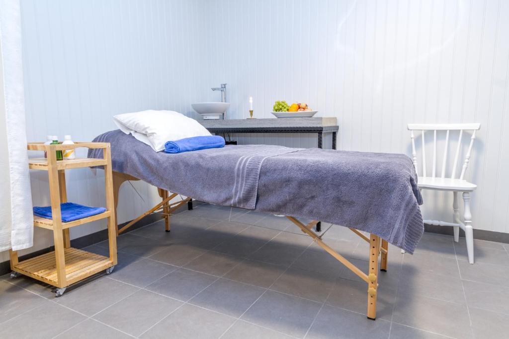Postel nebo postele na pokoji v ubytování Järvsöbaden