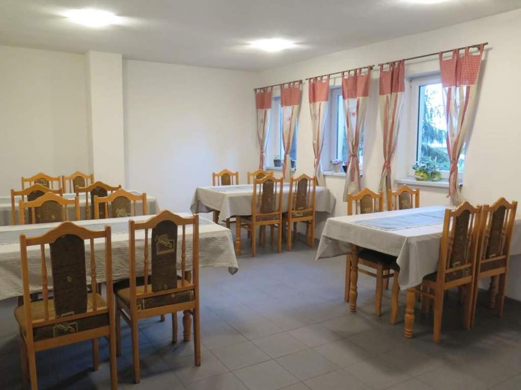 Restaurace v ubytování Ubytovňa Kriváň