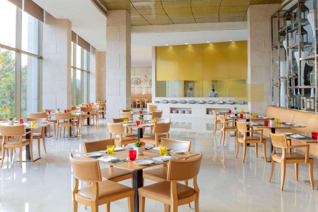 Restaurace v ubytování Radisson Blu Hotel New Delhi Dwarka