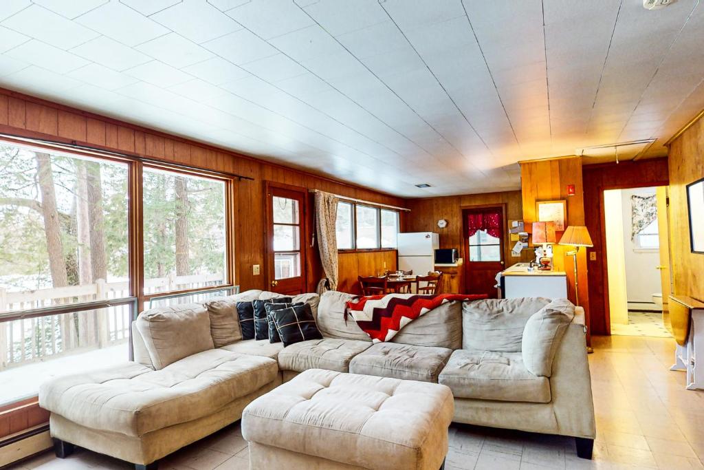 Sebago Lake Cottages, Casco, ME