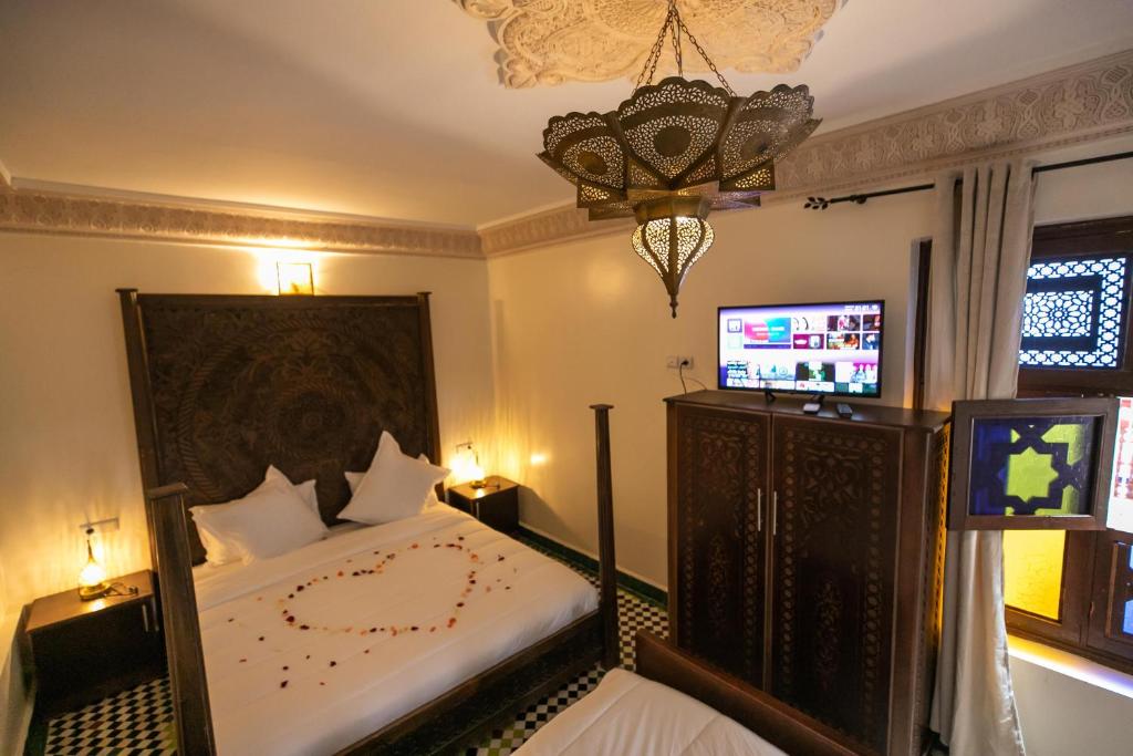 Cama o camas de una habitación en Riad Anis Fes