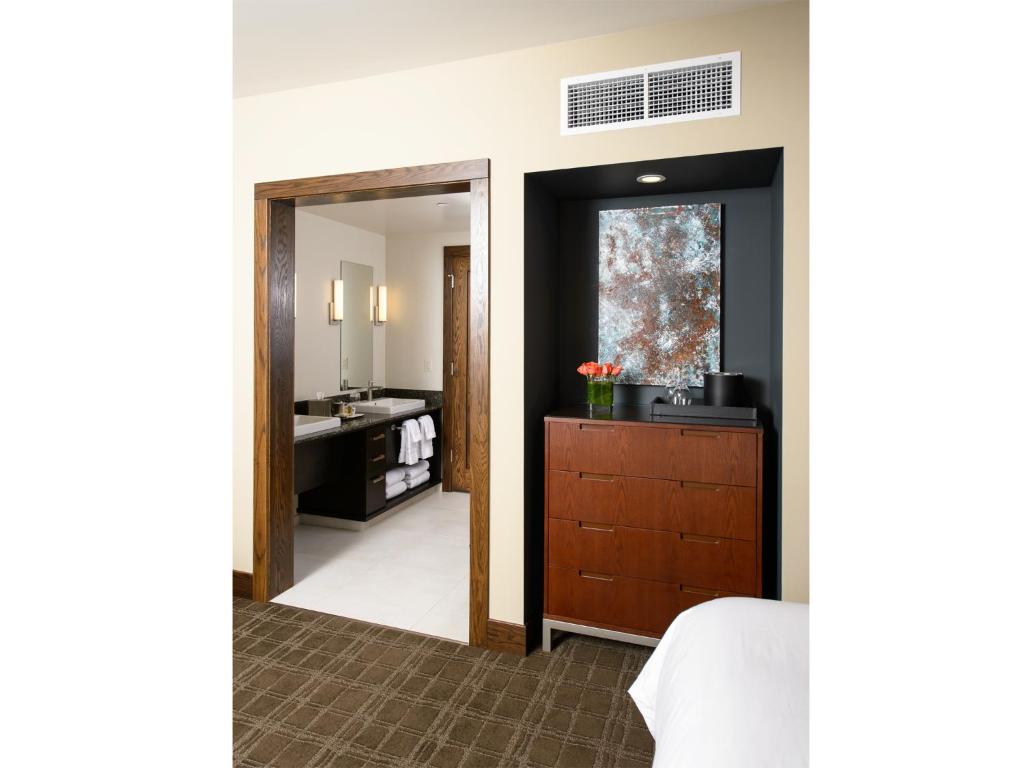 Tetherow Hotel - 