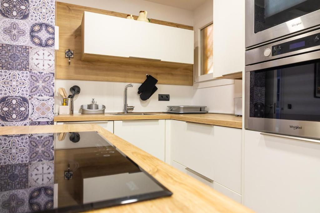 Fotografia z galérie ubytovania PEDREGALEJO BEACH APARTMENT v destinácii Málaga