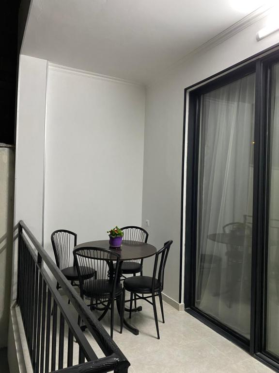 لابی و فضای عمومی Cozy House Tbilisi - تصویر ۵