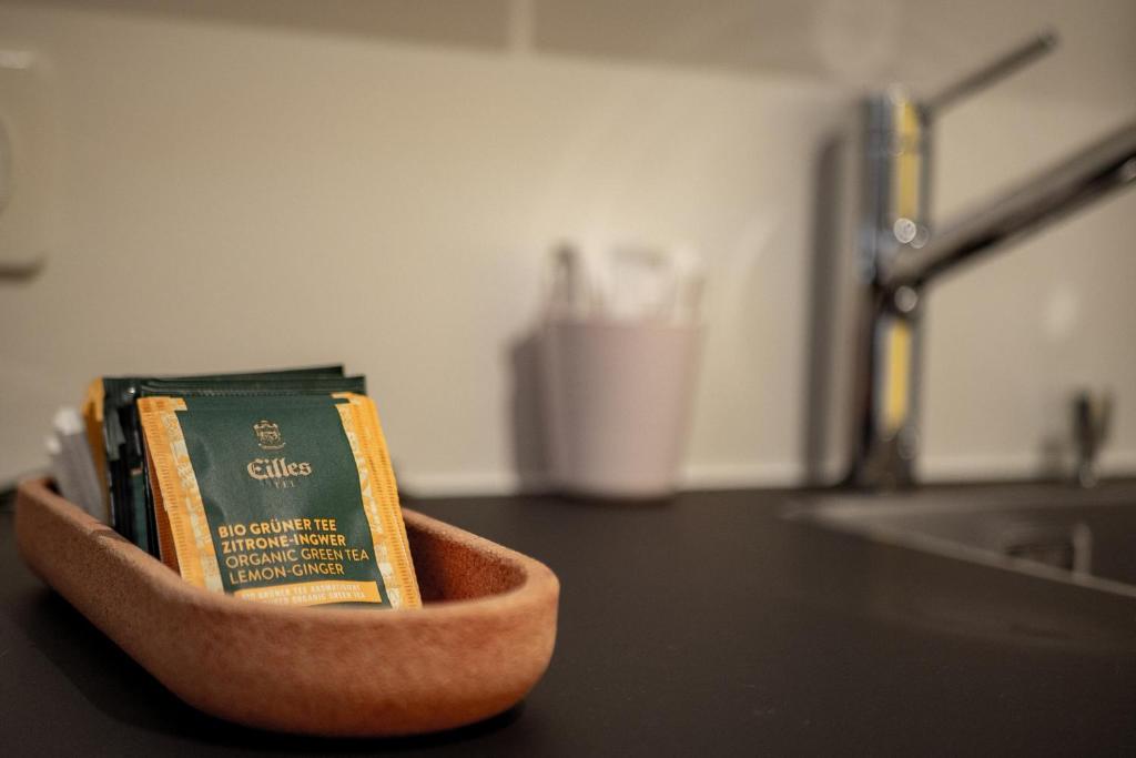 Příslušenství pro přípravu čaje a kávy v ubytování Linde Heiden Swiss Quality Hotel