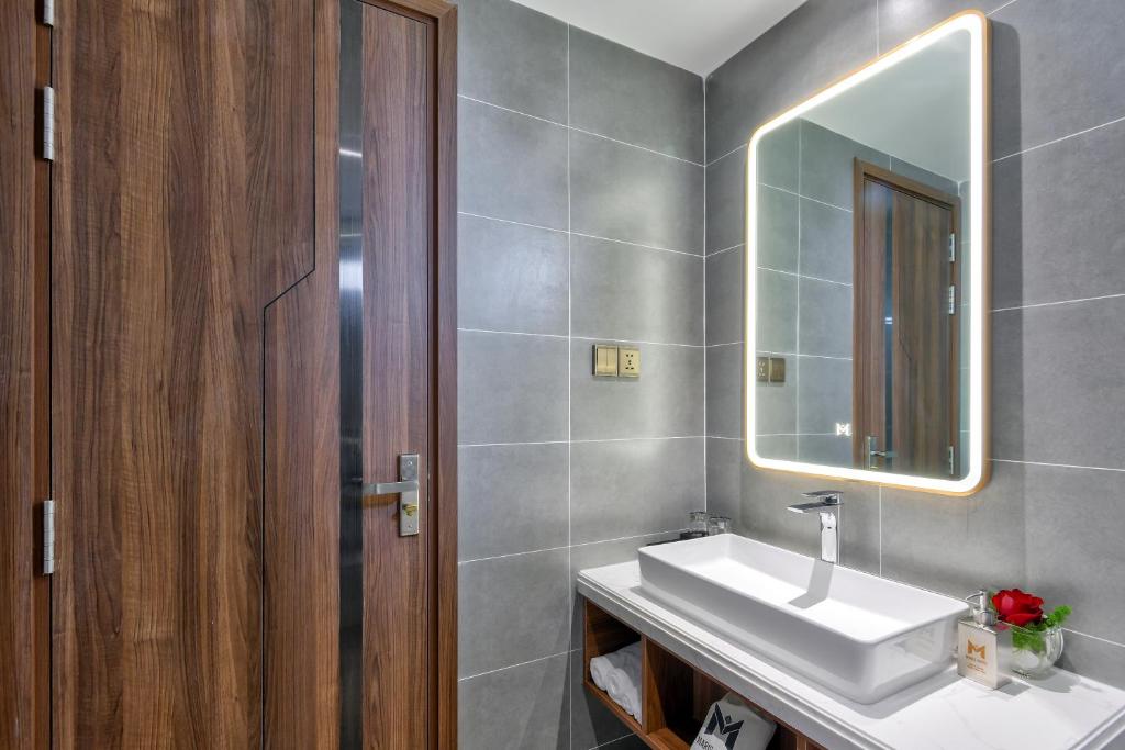 Deluxe Nhìn Ra Góc Biển