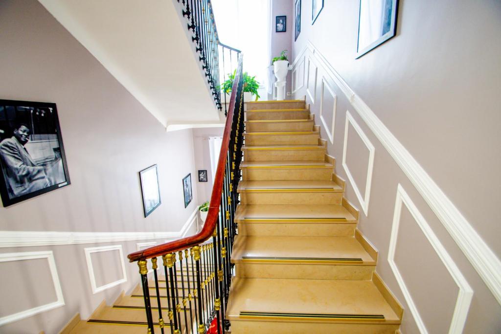 Hôtel Parisien - Resim 26