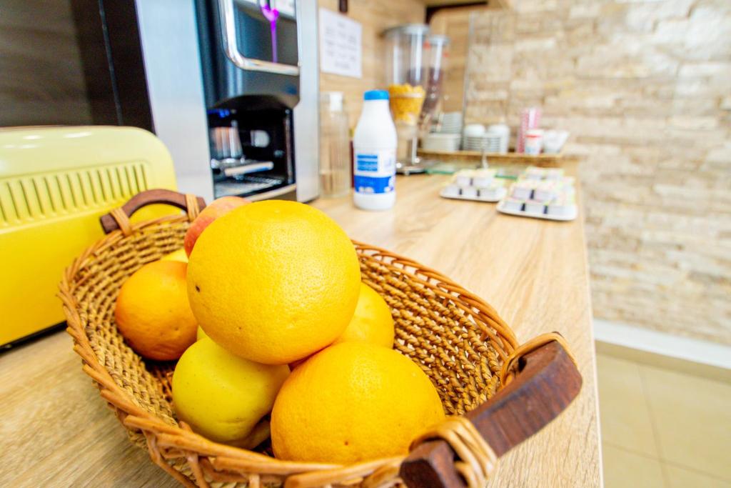 Hôtel Parisien - Resim 18