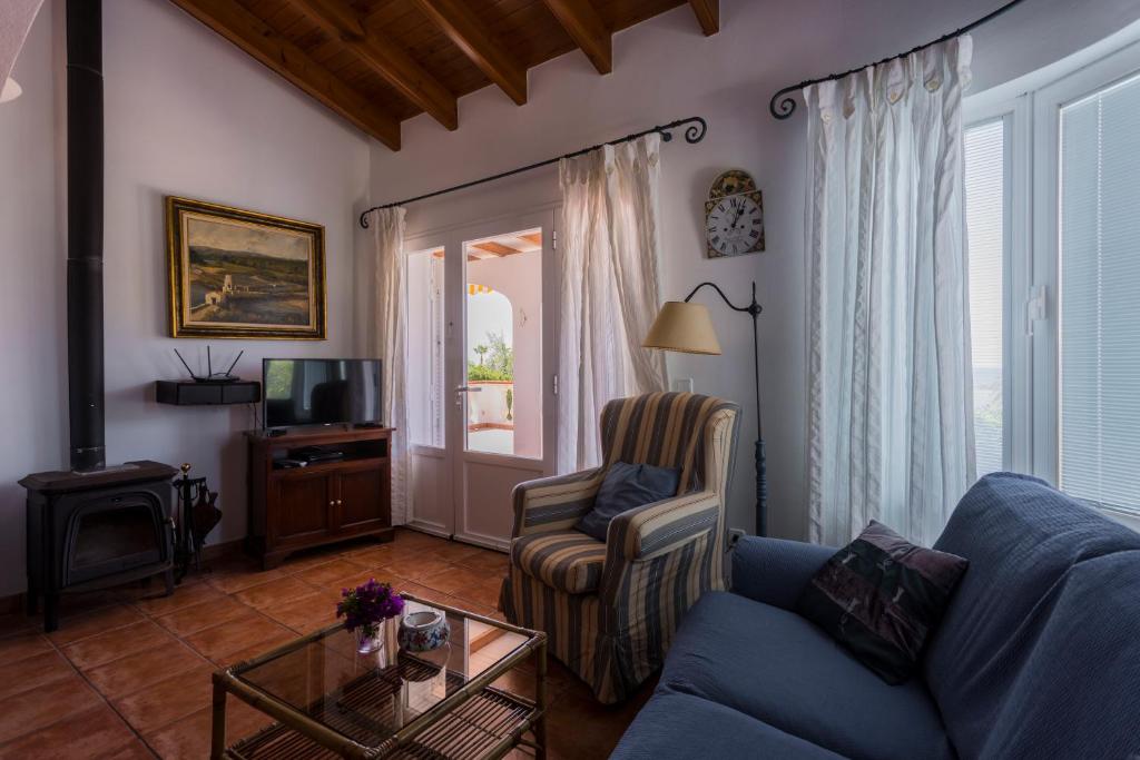 Część wypoczynkowa w obiekcie Villa S'illot 105 By MENORCARENTALS