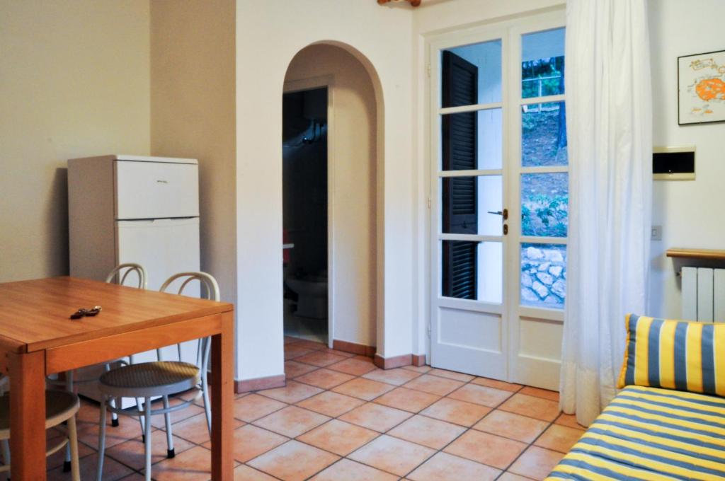 Kuchyň nebo kuchyňský kout v ubytování Residence Le Mimose
