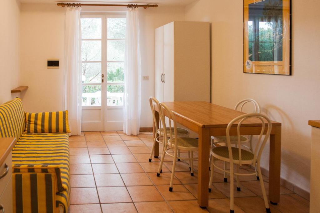 Fotografie z fotogalerie ubytování Residence Le Mimose v destinaci Procchio