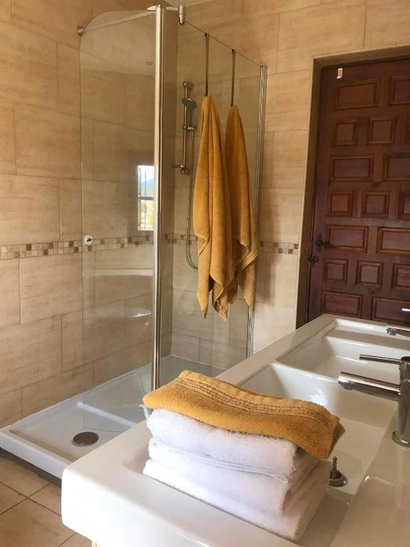 Todos Y Tonya - Double Room With Private Bathroom