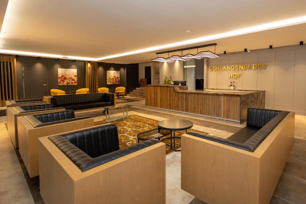 Posezení v ubytování Hotel Schlangenbader Hof