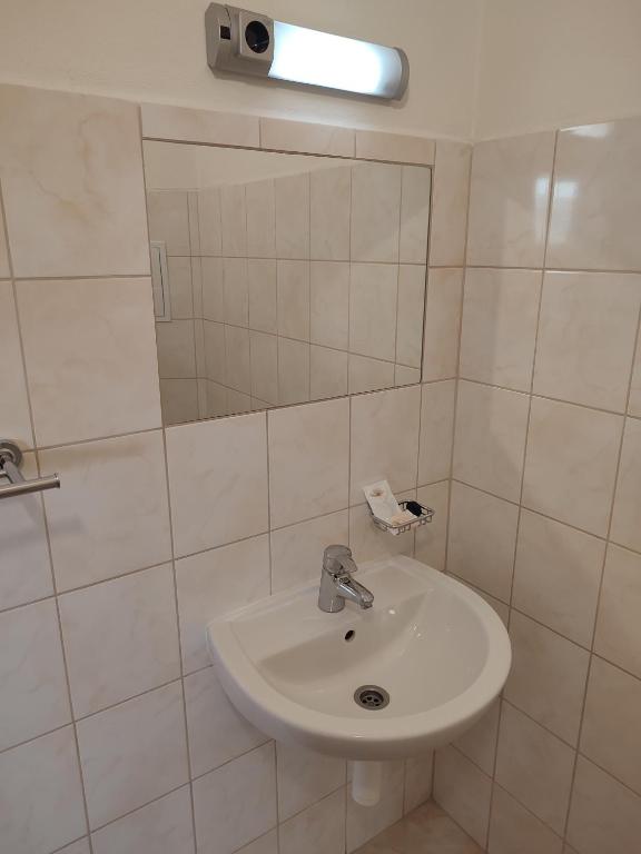 BEST Hotel Garni - Resim 38