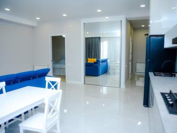 TV a/nebo společenská místnost v ubytování D-S Apartament in Kutaisi