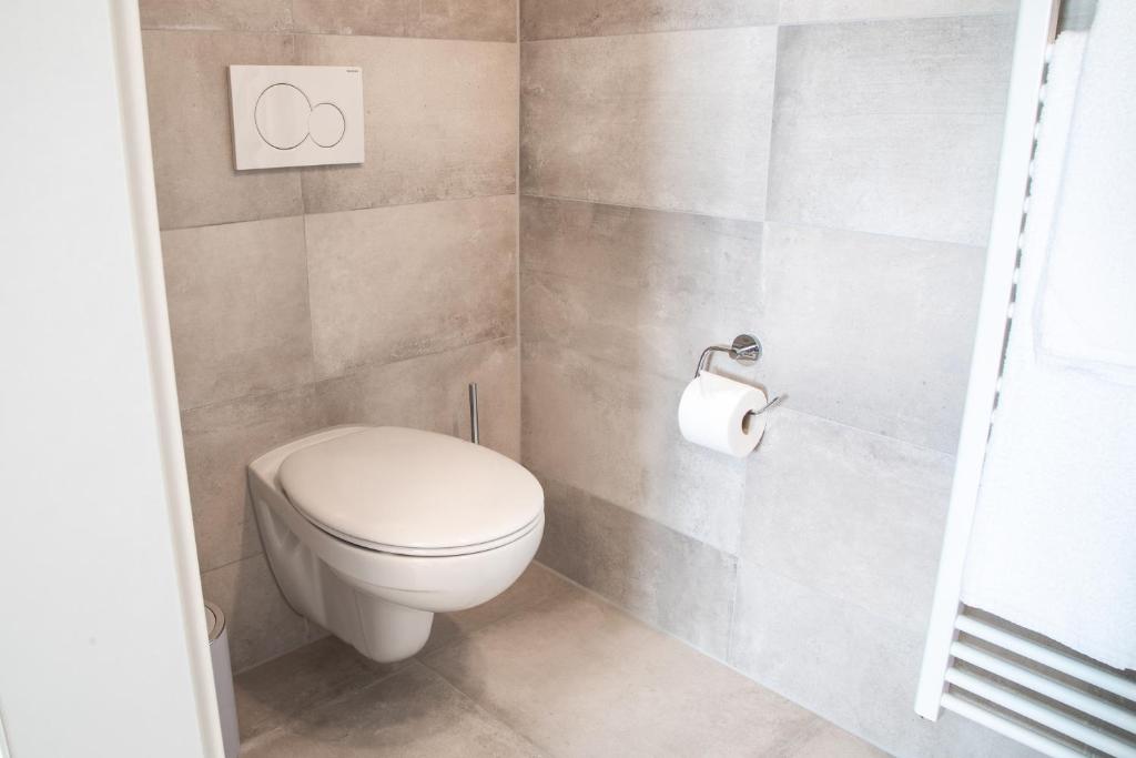 Koupelna v ubytování NürbLife Hotel
