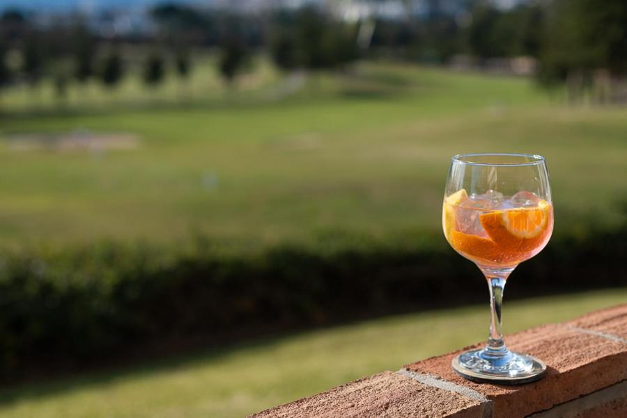 Nápoje v ubytování Sunset apartment, front line Mijas Golf