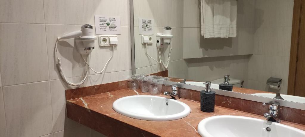 Hotel Travessera - Resim 11