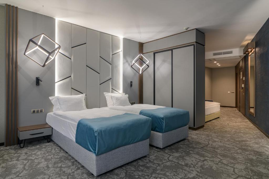 Rosslyn Dimyat Hotel Varna - Triple Room