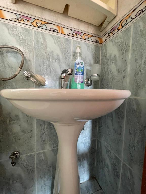 Koupelna v ubytování Apartmani centar ulcinj