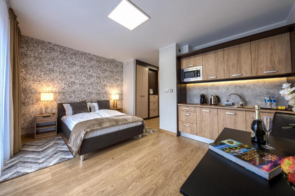 Alibi Apartments - 9