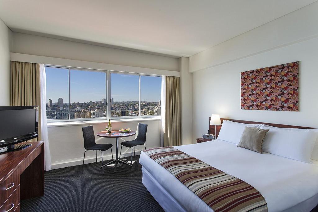 Macleay Hotel photo