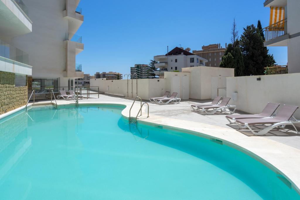 Bazén v ubytovaní Blue Wave apartment in Torreblanca by Costarentals - Ref 174 alebo v jeho blízkosti