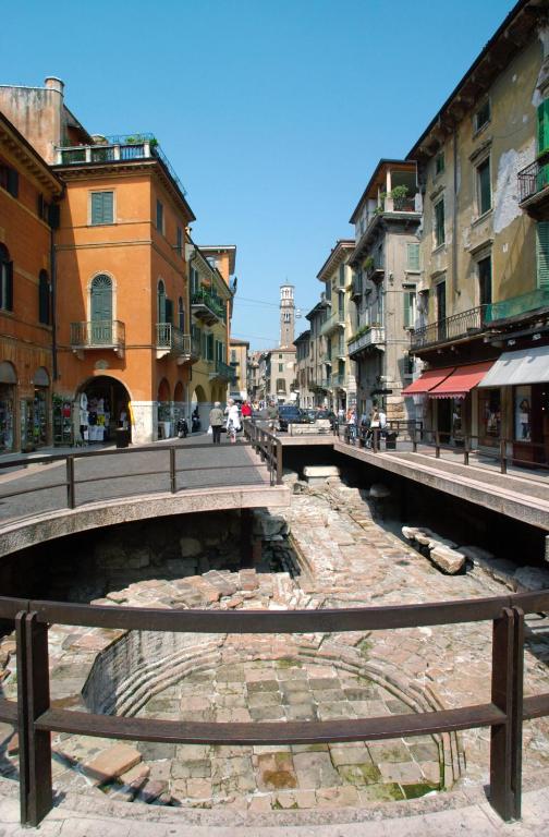 Domus Verona - Centralissima e antica Residenza Cappello, Verona – Prezzi  aggiornati per il 2023