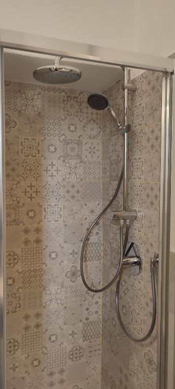 A bathroom at San Teodoro - Salina Bamba