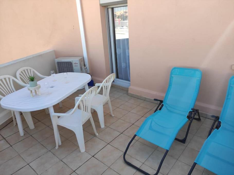 Posedenie v ubytovaní Vacances Ambassades du Soleil