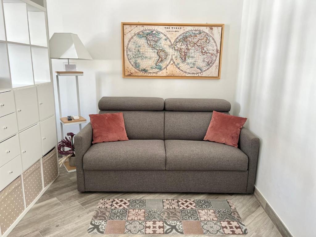 Część wypoczynkowa w obiekcie Glamour Liberty Apartment Sabotino38