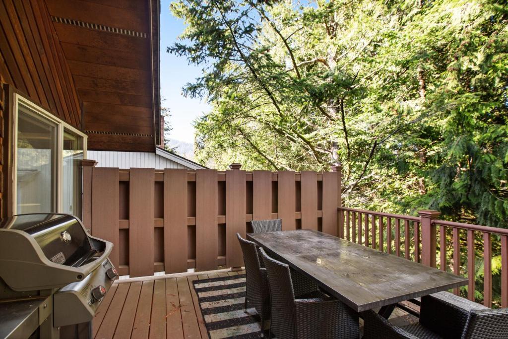 Balkón nebo terasa v ubytování The Treehouse