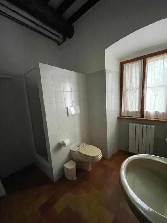 A bathroom at Casa Dei Lecci