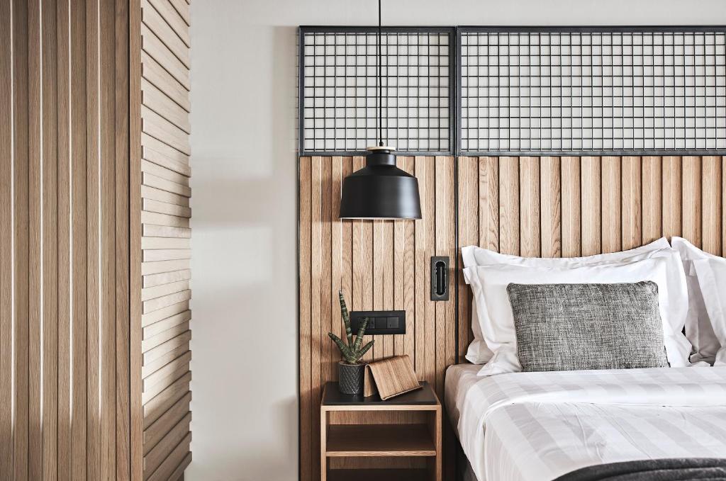 Postel nebo postele na pokoji v ubytování Cama Luxury Suites Glyfada