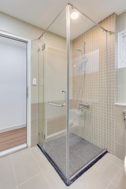 Saigon Authentic Hostel - Local Vibes, City Tours, Cooking Dinner, Evening Streetfood, Free Menu Breakfast, Gym & Rooftop - 16