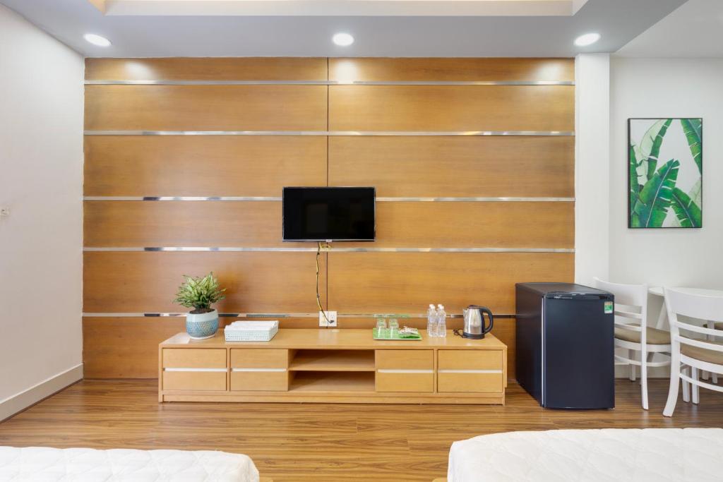 Saigon Authentic Hostel - Local Vibes, City Tours, Cooking Dinner, Evening Streetfood, Free Menu Breakfast, Gym & Rooftop - 10