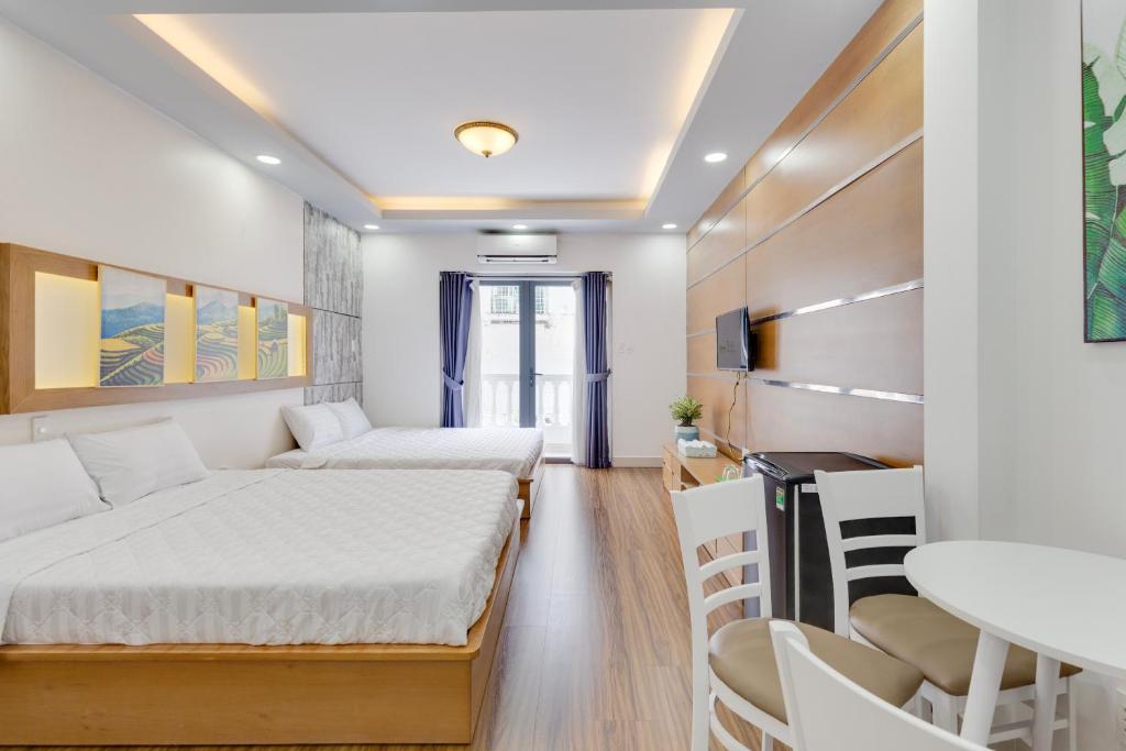 Saigon Authentic Hostel - Local Vibes, City Tours, Cooking Dinner, Evening Streetfood, Free Menu Breakfast, Gym & Rooftop - 12