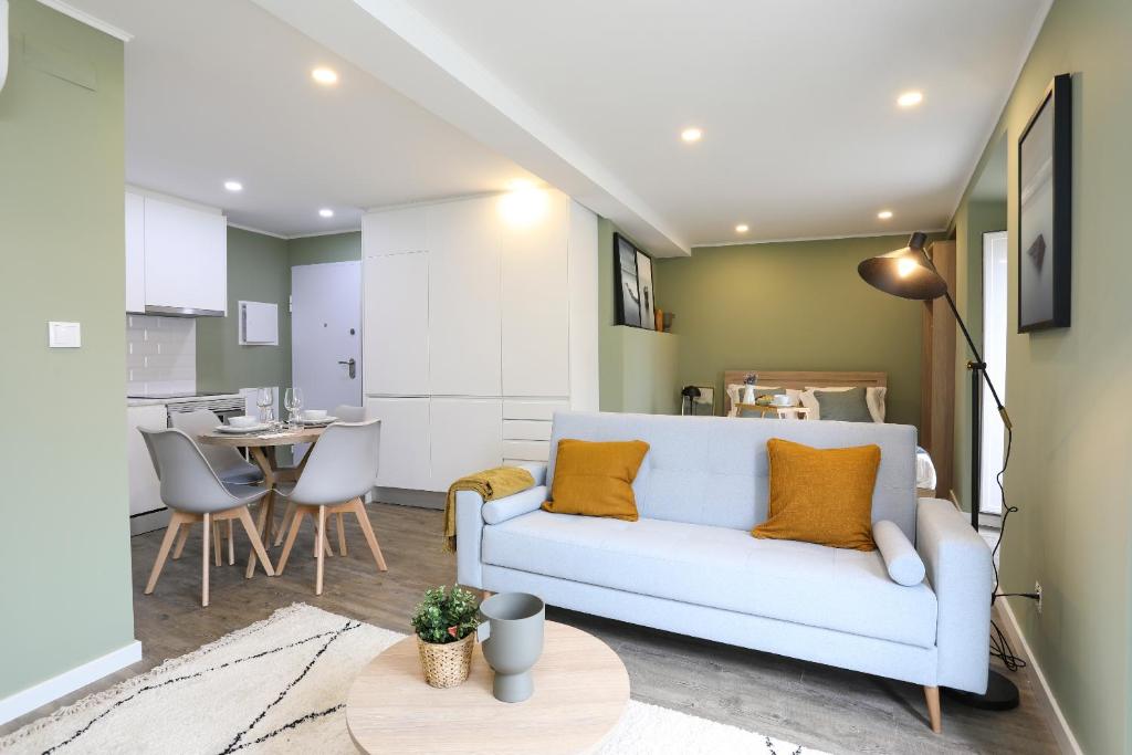 Loios Studios and Apartments - Resim 19