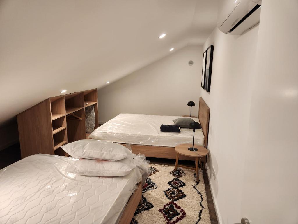 Loios Studios and Apartments - Resim 39