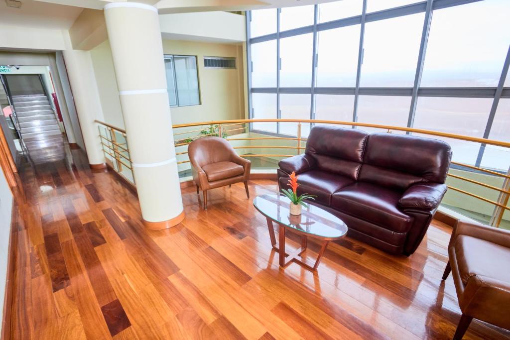 Posezení v ubytování Samkauta Hotel & Suite