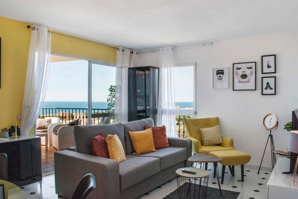 Posedenie v ubytovaní Seaside apartment in Riviera del Sol by Costarentals - Ref 75