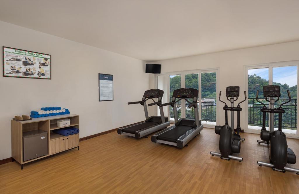 Fitness centrum a/nebo fitness zařízení v ubytování Radisson Hotel Kandy