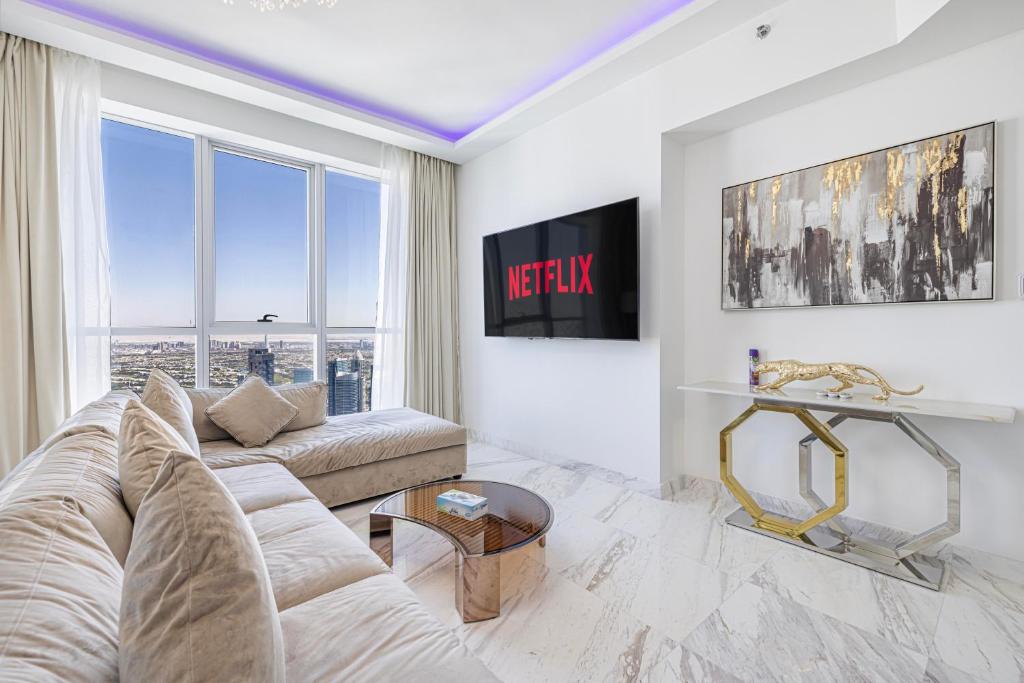 Fotografie z fotogalerie ubytování Upgraded Two Bedroom Apartment in Marina v Dubaji