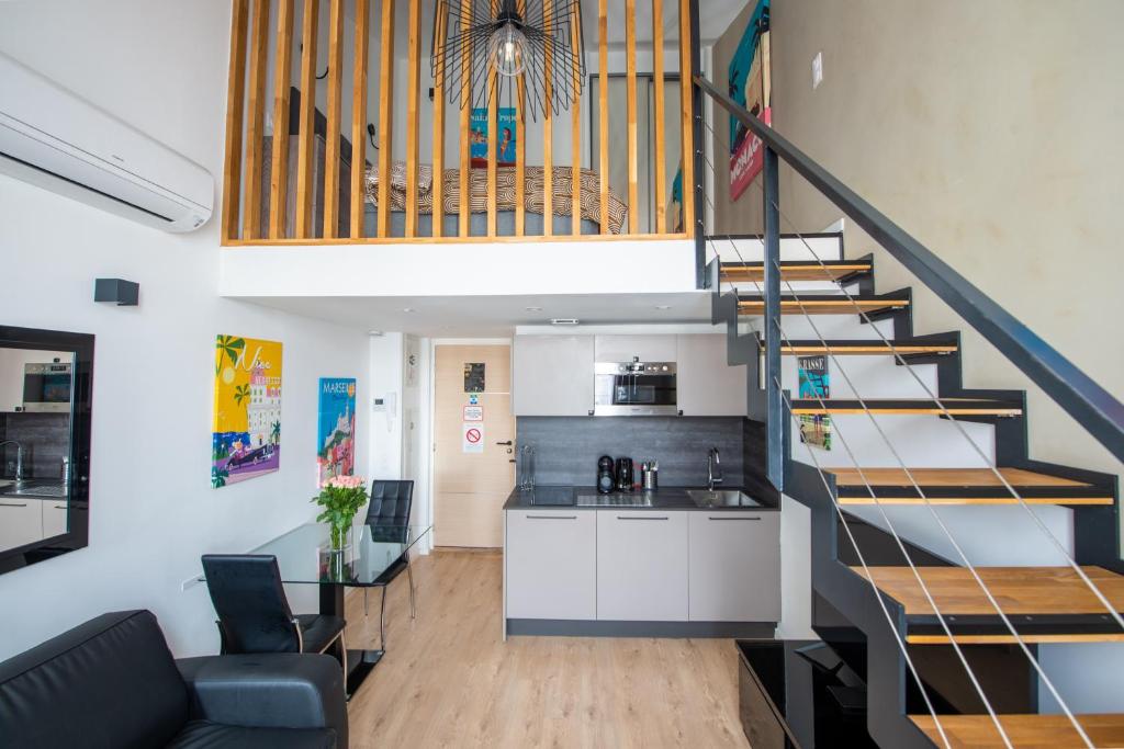 Kuchyň nebo kuchyňský kout v ubytování Central Lamartine Flat - Brand New